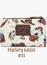 Load image into Gallery viewer, Mystery Wallet #31 SN 18160
